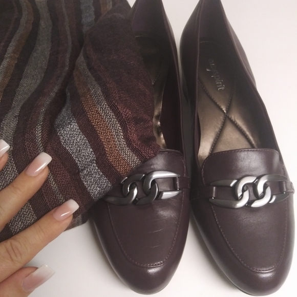 Easy Spirit NWOT loafers w Bonus wrap/ scarf! - Picture 3 of 16